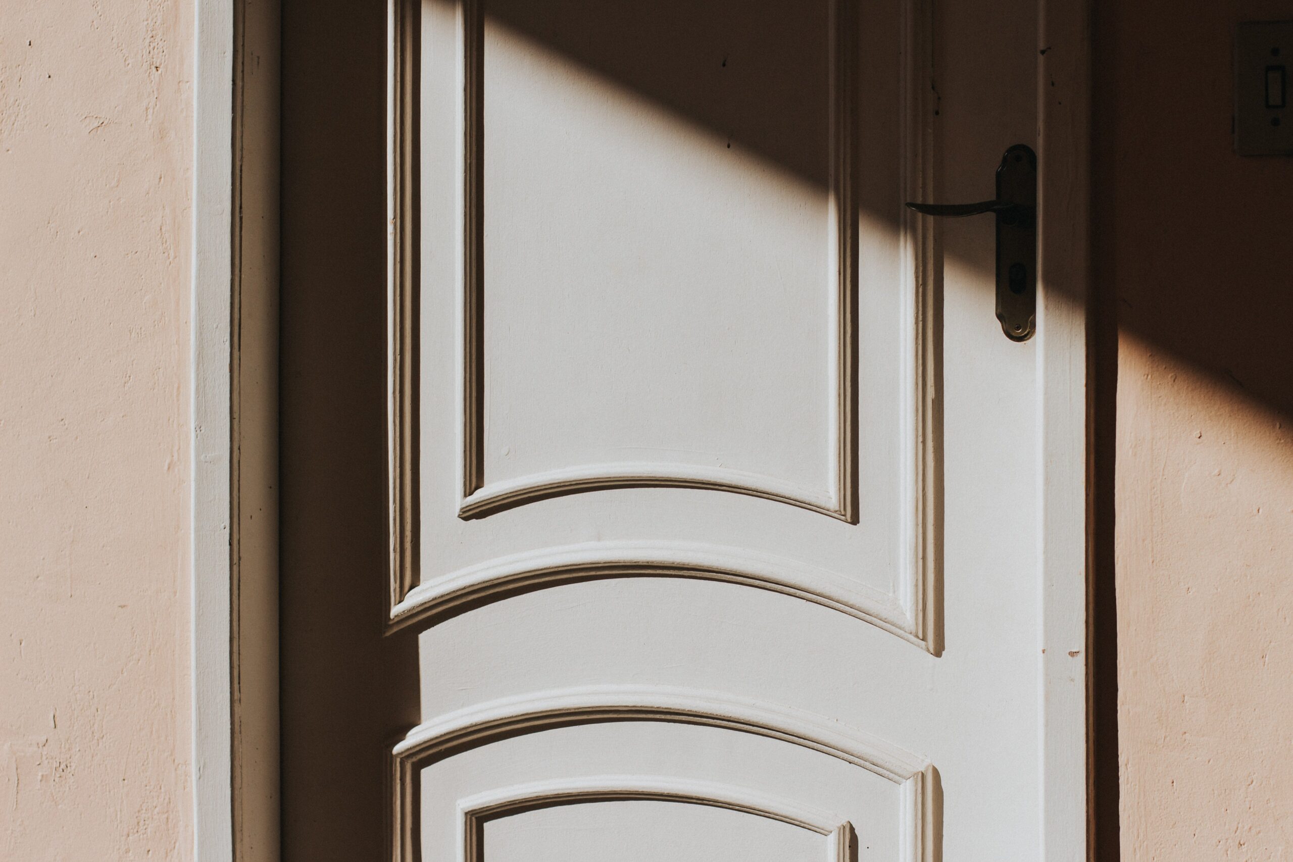 doors (2)-min